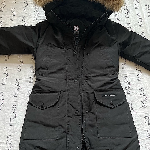 Canada goose Trillium Parka. - Picture 8 of 8